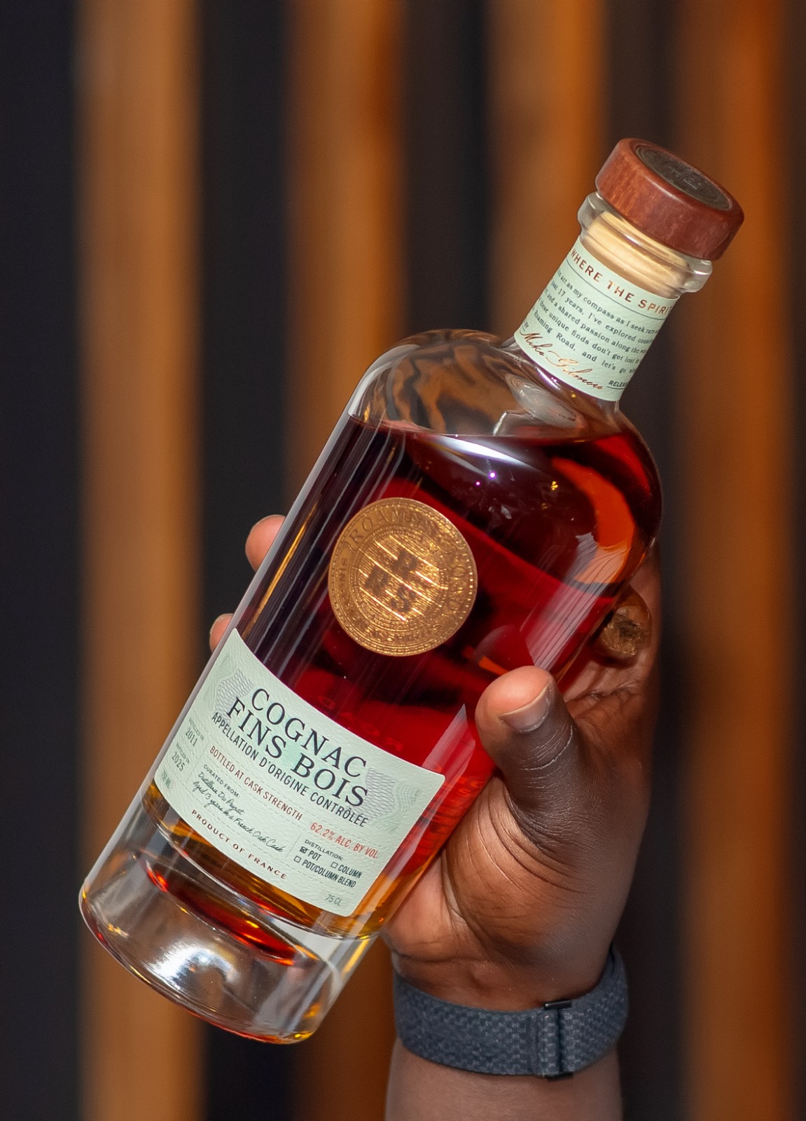 El Fumador Del Jefe presente           " The Hood Sommelier " 6